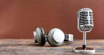 podcast microphone and headphones